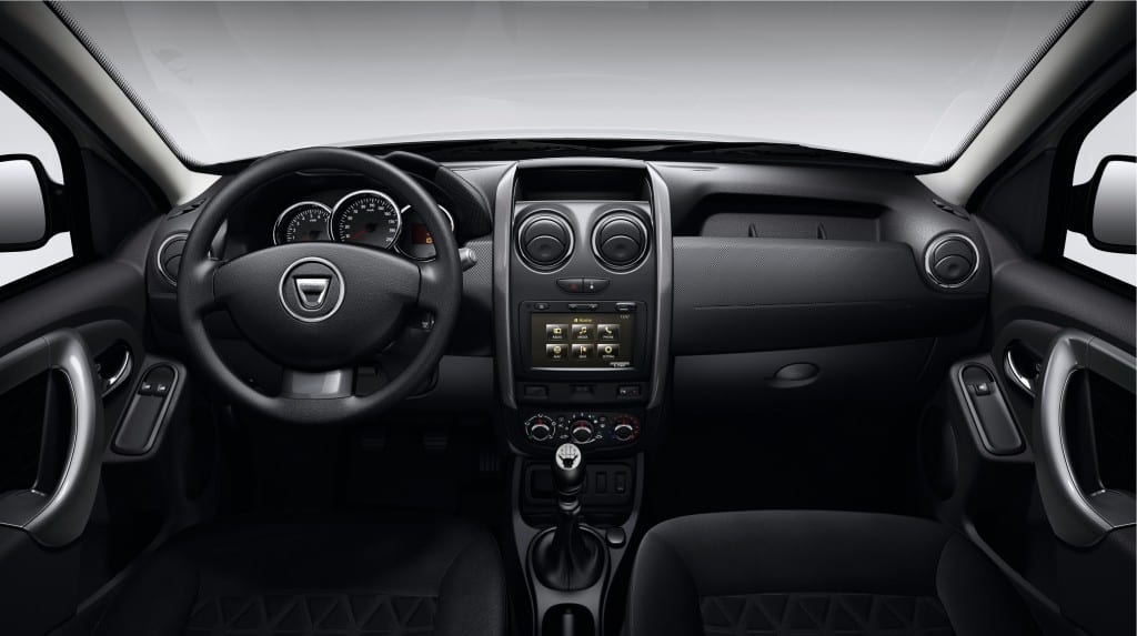 DACIA DUSTER www.e-motoring.com