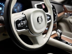 Volvo XC90 www.e-motoring.com