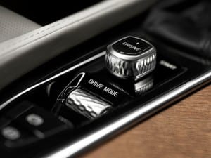 Volvo XC90 www.e-motoring.com