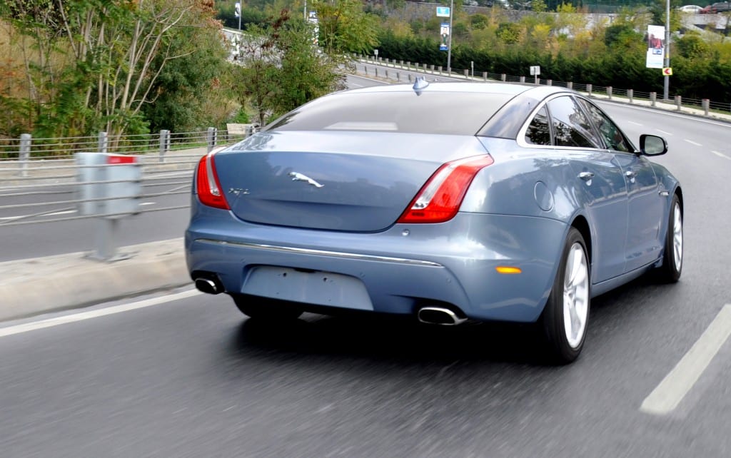 Jaguar XJ 2.0 i4 Portfolio www.e-motoring.com