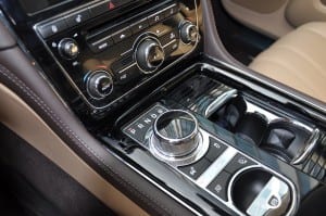 Jaguar XJ 2.0 i4 Portfolio www.e-motoring.com