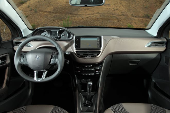 Peugeot 2008 www.e-motoring.com