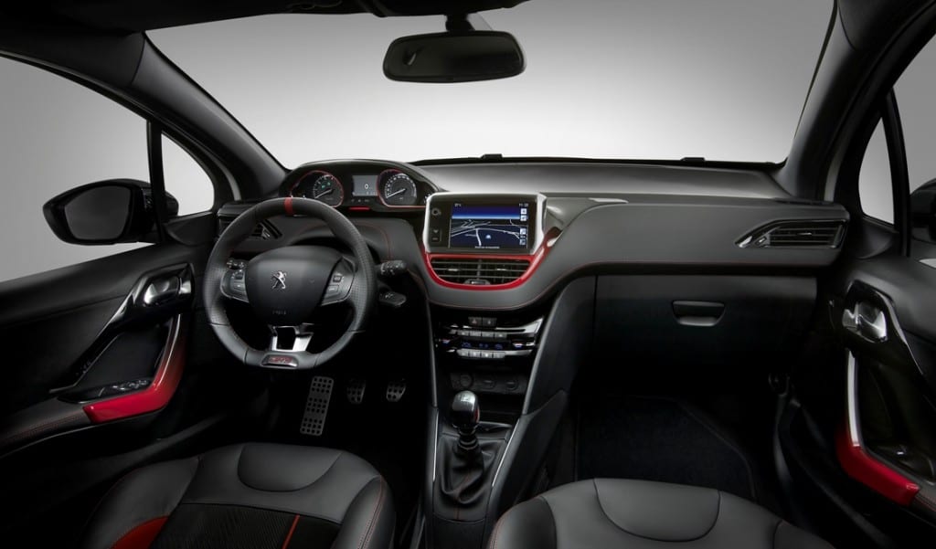 208 GTi www.e-motoring.com