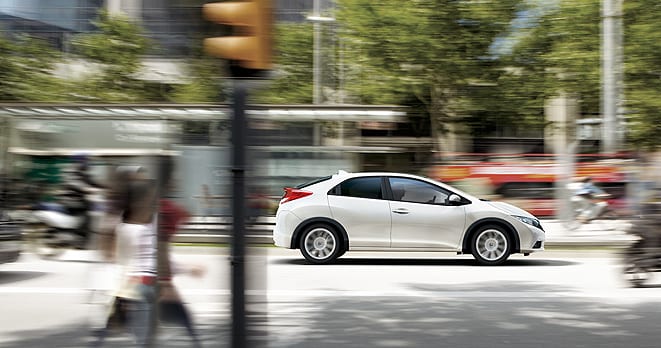 Honda Civic 1.6 i-DTEC www.e-motoring.com