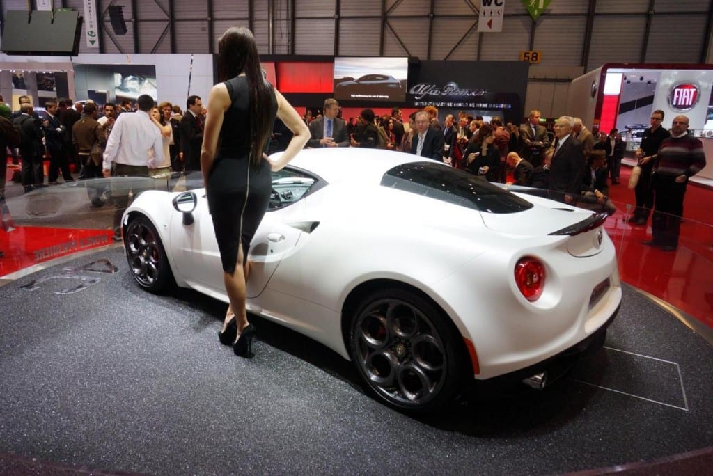 Alfa Romeo 4C www.e-motoring.com