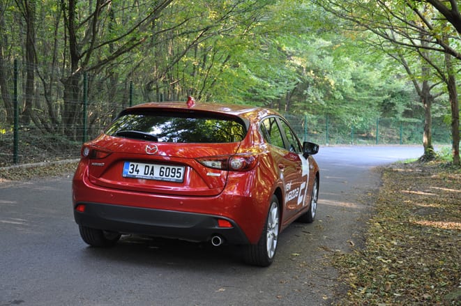 Mazda3 www.e-motoring.com