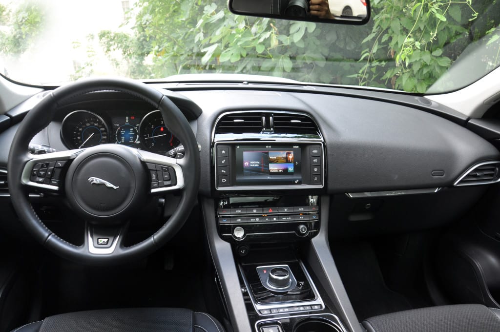 Jaguar F-Pace 2.0d R-Sport Plus
