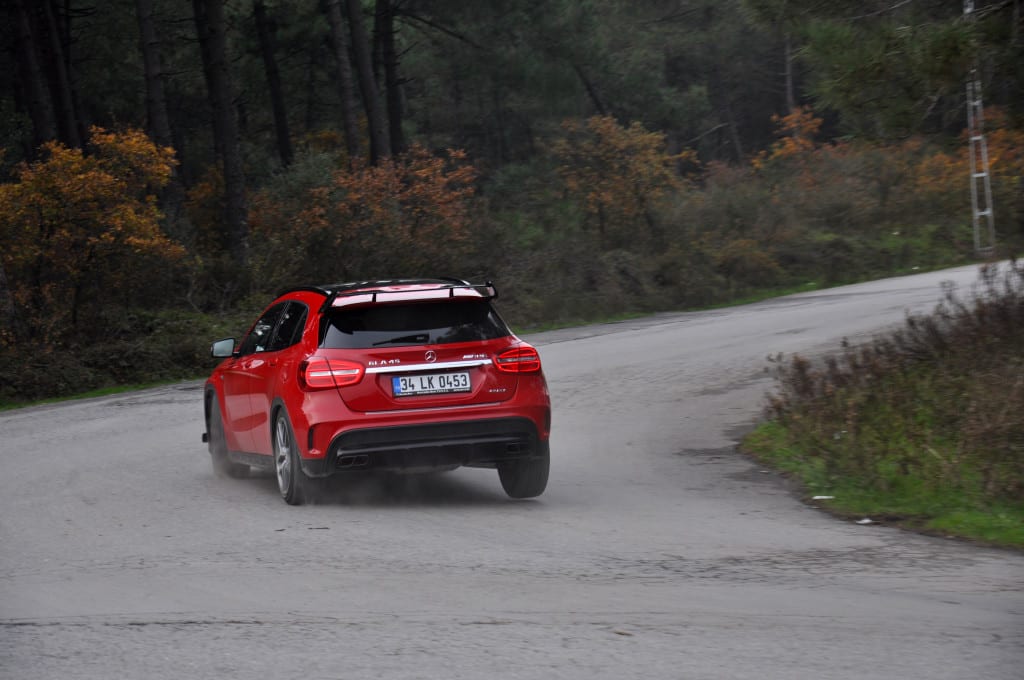 Mercedes-AMG GLA45 4MATIC www.e-motoring.com