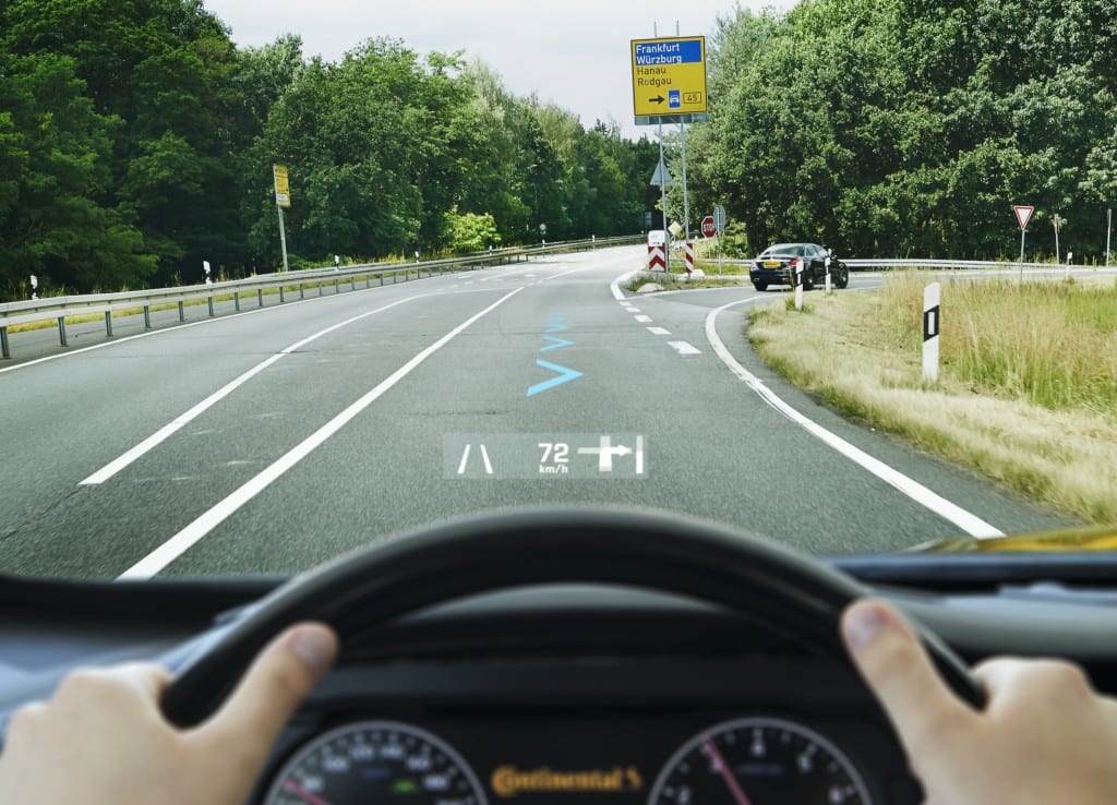 CONTINENTAL_PP_AR-HUD_NAVIGATION01