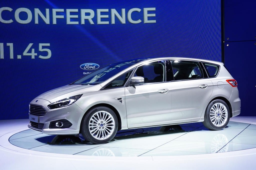 Ford S-Max www.e-motoring.com