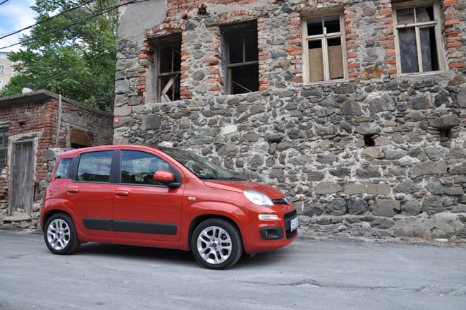 Fiat Panda www.e-motoring.com