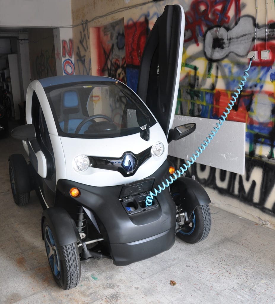 Renault Twizy Life www.e-motoring.com