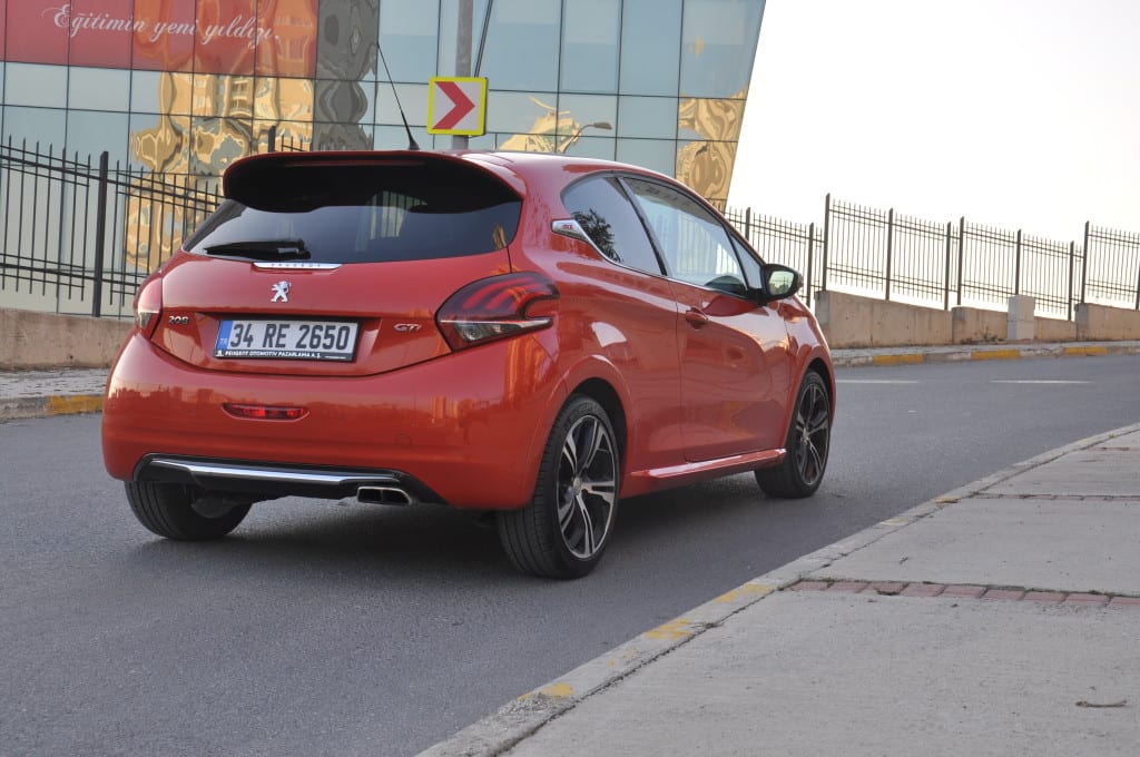 Peugeot 208 GTI
