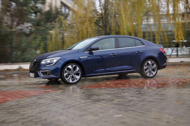 Renault Megane Sedan 1.2 16V EDC