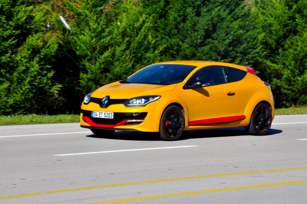 Renault Megane RS www.e-motoring.com
