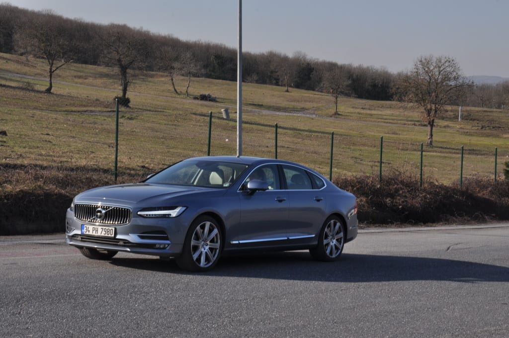 Volvo S90 D5