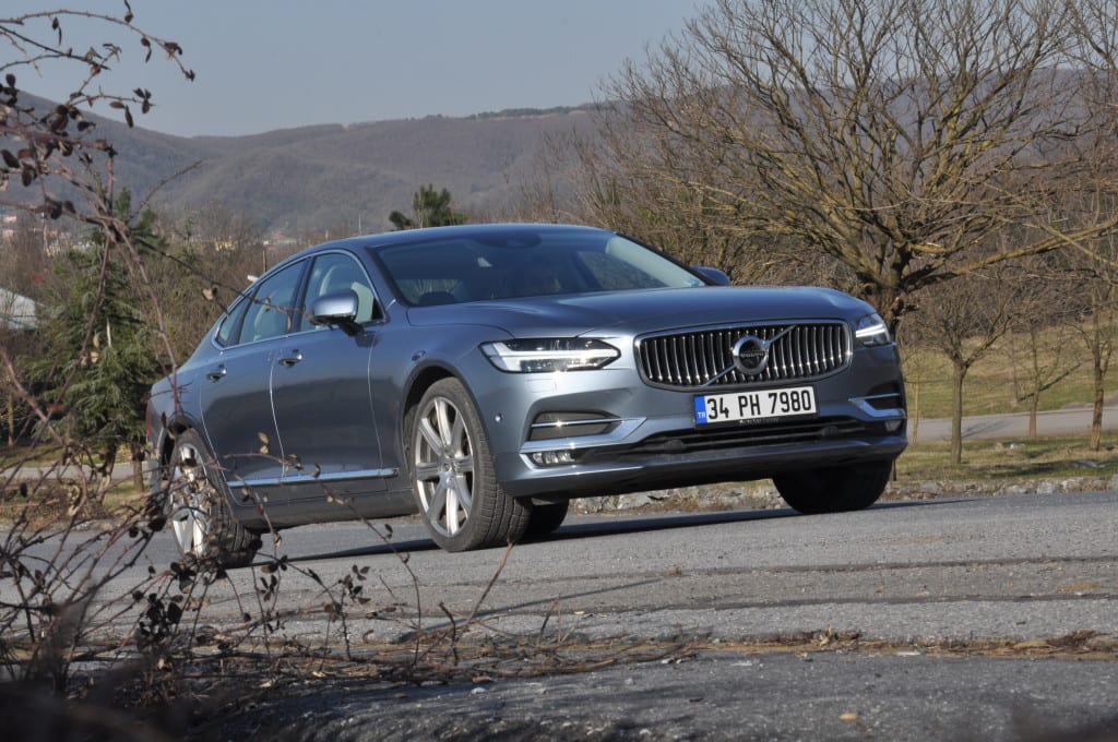 Volvo S90 D5