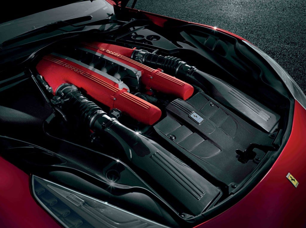 FERRARI F12 ENGINE