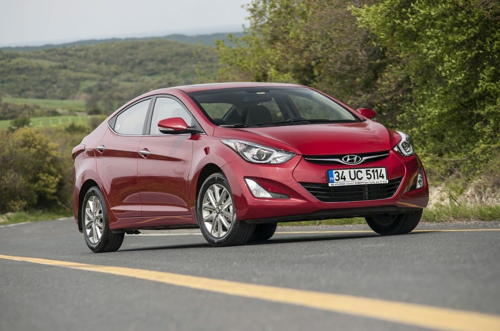Hyundai Elantra www.e-motoring.com