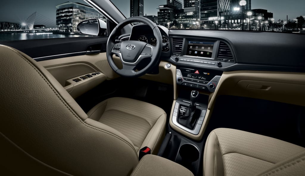 hyundai-elantra-elite-plus-2