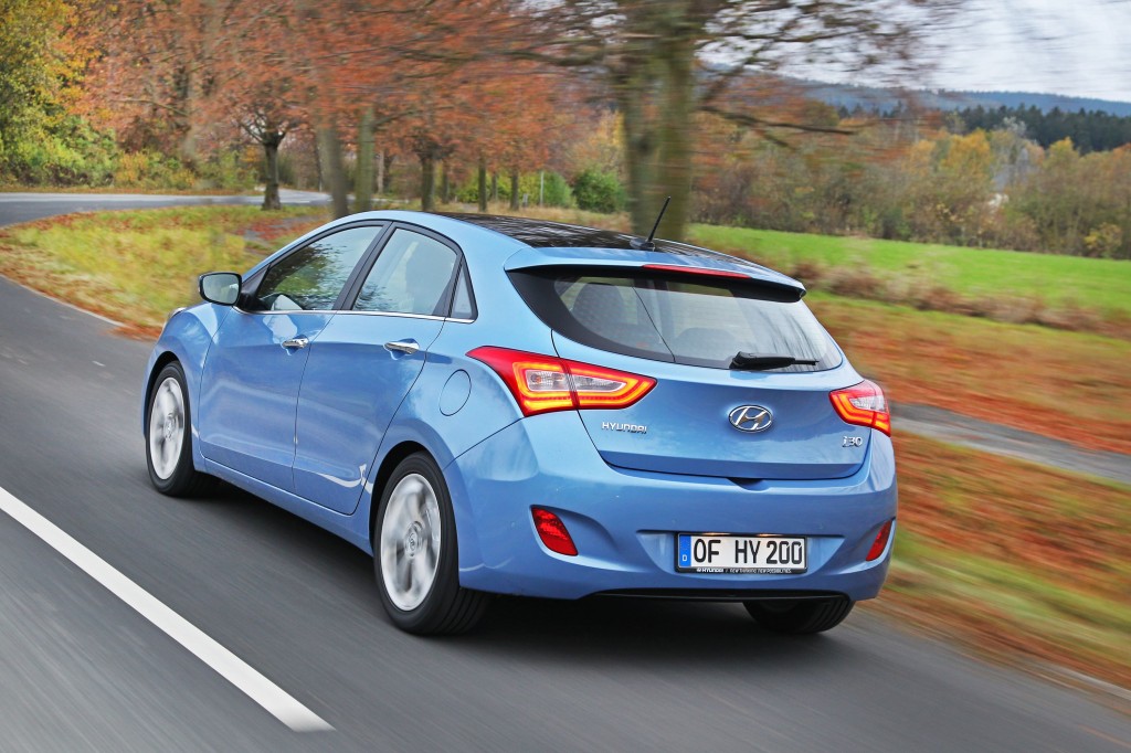 Hyundai i30 www.e-motoring.com