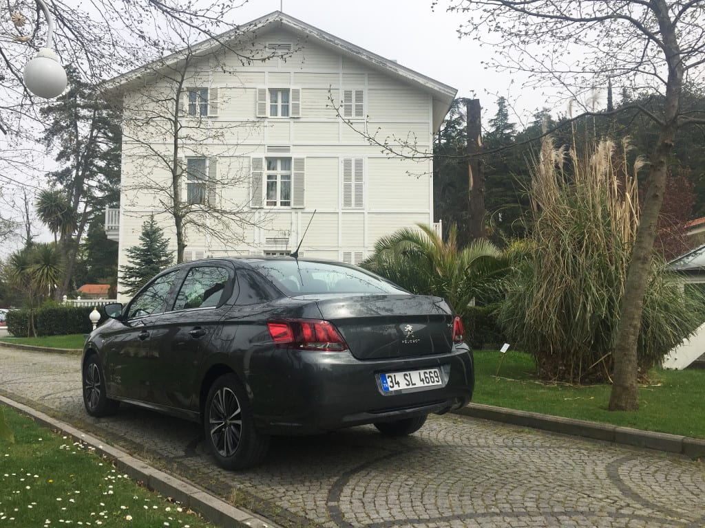 Peugeot 301
