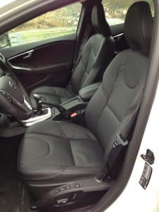 Volvo V40 D2 www.e-motoring.com