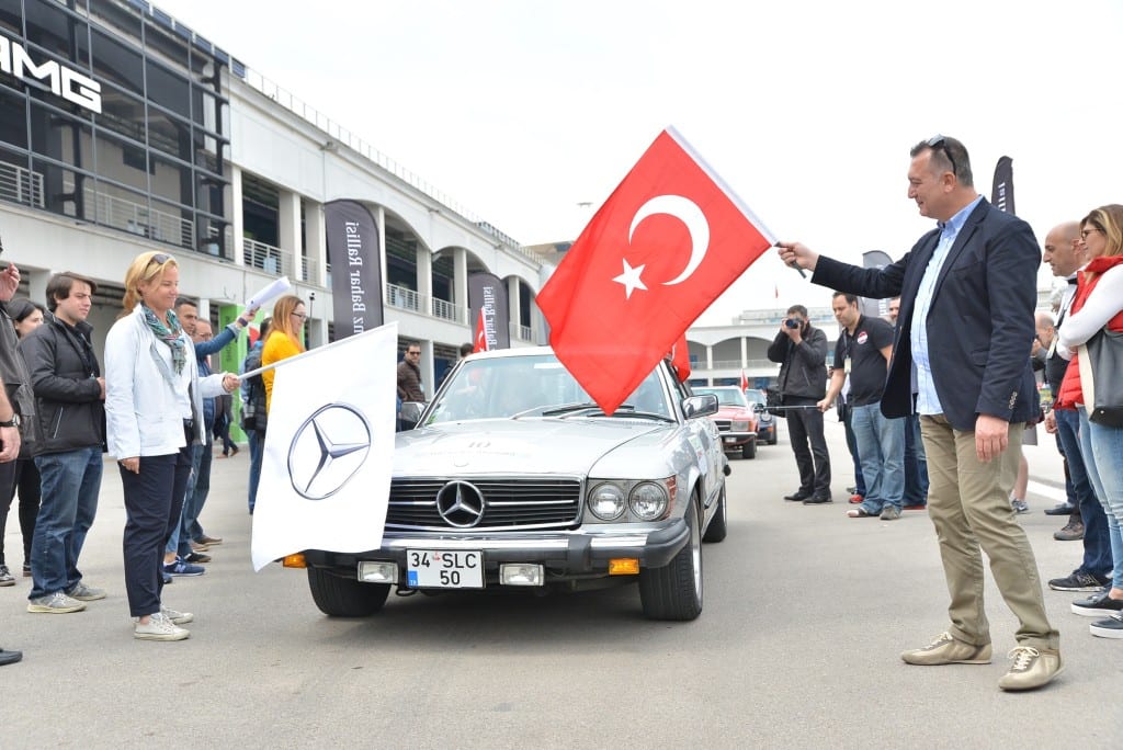 Mercedes-Benz Turk CEO Britta Seeger ve Otomobil Grubu Pazarlama ve Satis Muduru Sukru Bekdikhan