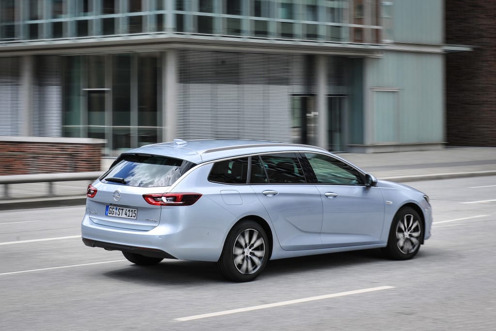 Opel-Insignia-Sports-Tourer