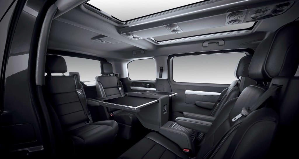 PEUGEOT_TRAVELLER