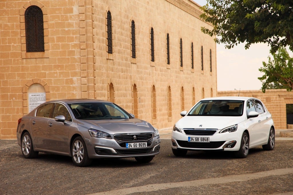 Peugeot 508&308  www.e-motoring.com