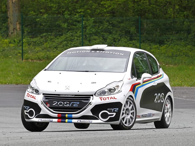 Peugeot_208 www.e-motoring.com