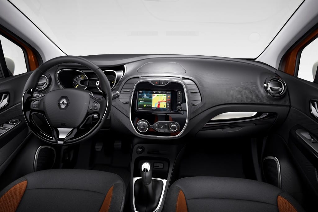 Renault Captur www.e-motoring.com