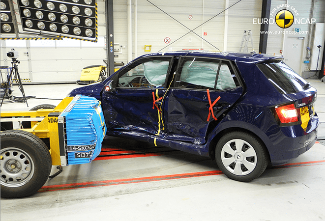 Skoda Fabia EuroNCAP www.e-motoring.com