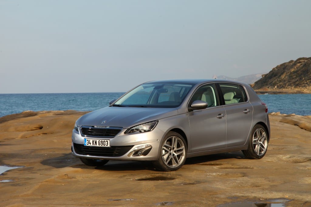 YENİ PEUGEOT 308 www.e-motoring.com