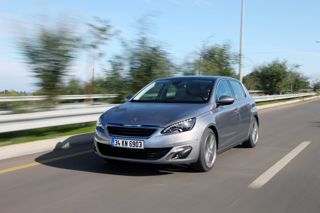 YENİ PEUGEOT 308 www.e-motoring.com