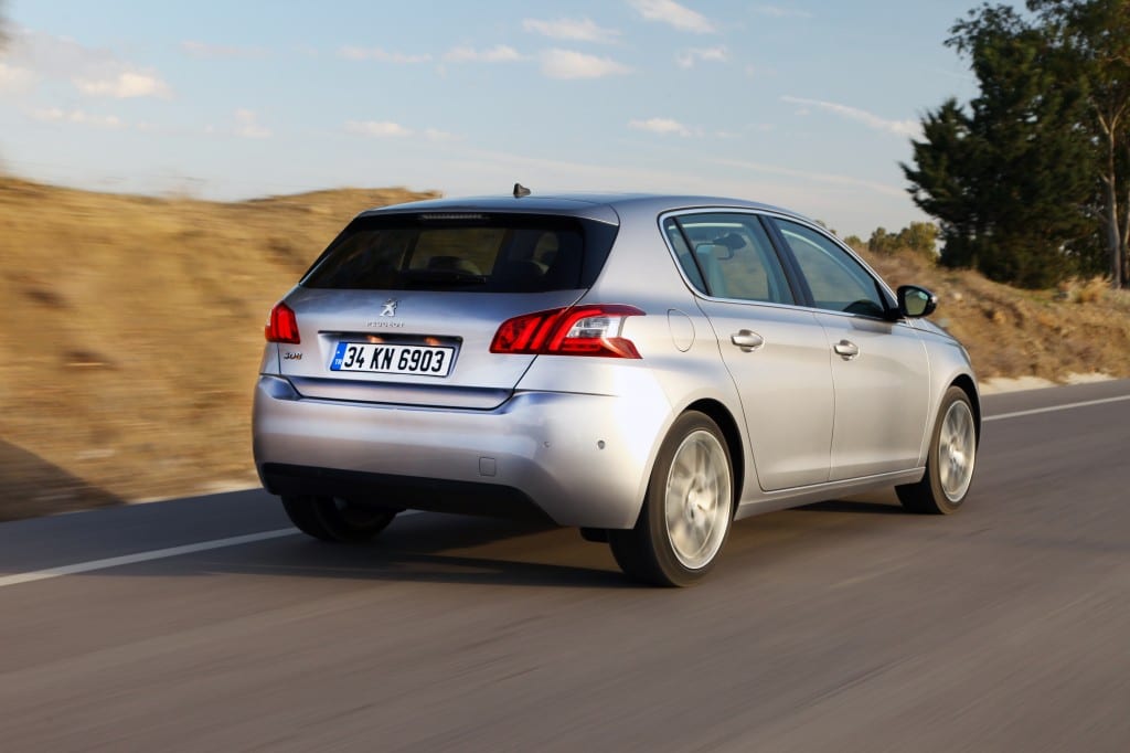 YENİ PEUGEOT 308 www.e-motoring.com