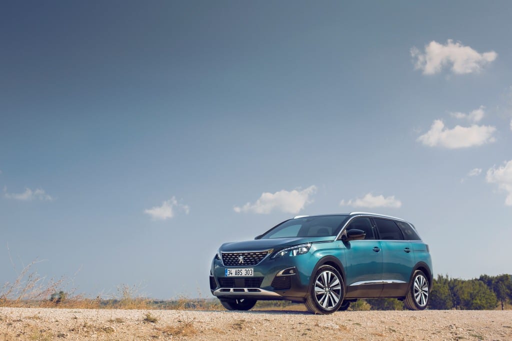 Yeni SUV Peugeot 5008_01