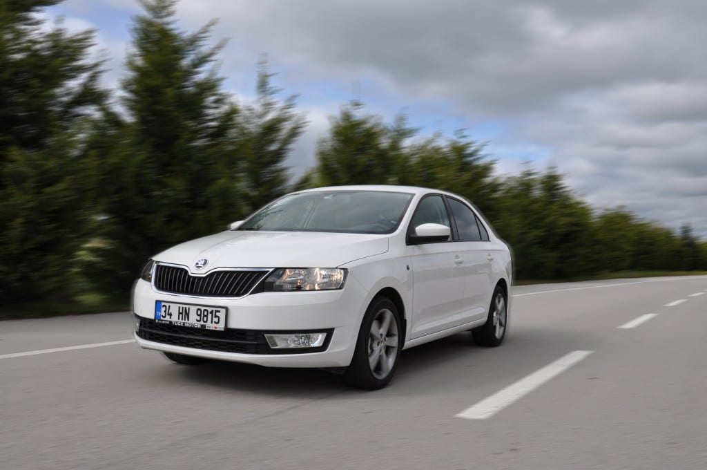 Skoda Rapid 1.6 TDI www.e-motoring.com