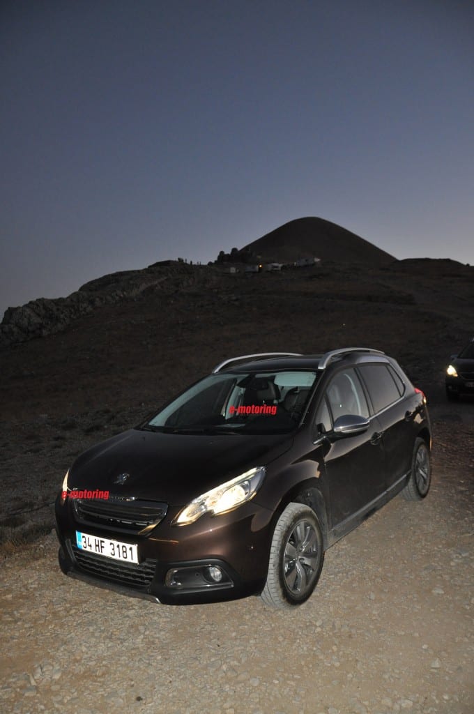 Peugeot 2008 www.e-motoring.com