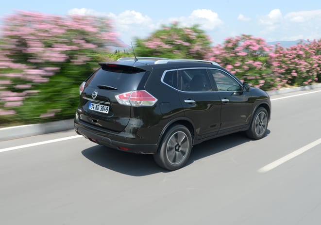 Nissan X-Trail www.e-motoring.com