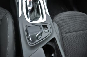 Opel Insignia 1.6 Turbo www.e-motoring.com