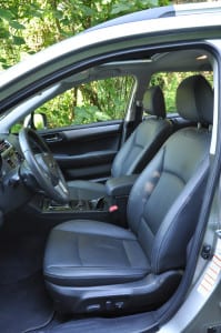 Subaru Outback 2.0D Limited www.e-motoring.com