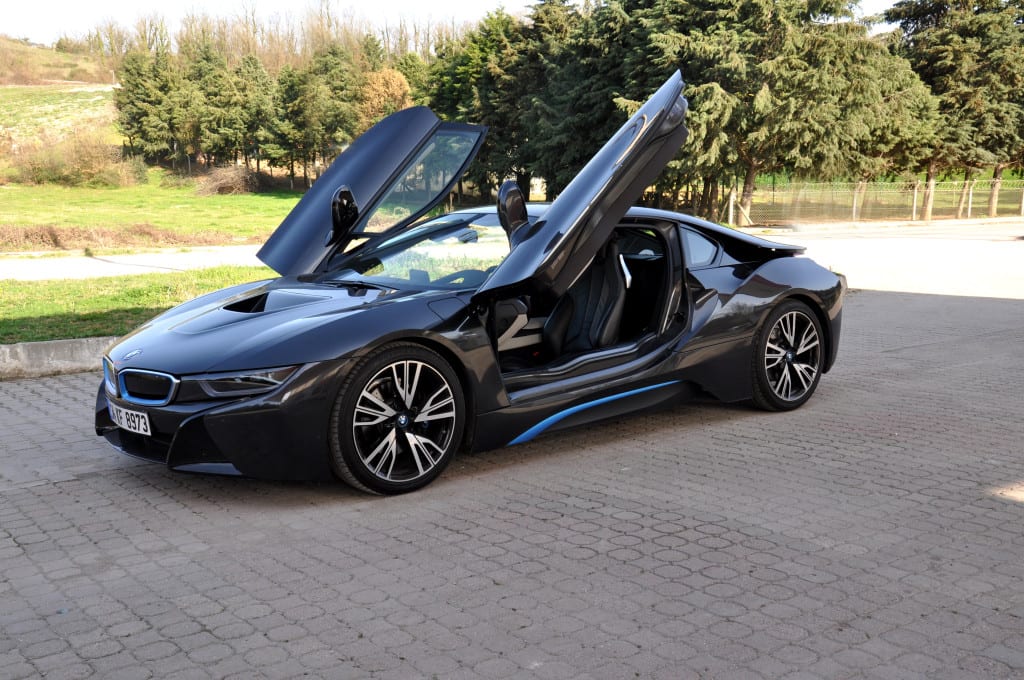 BMW i8
