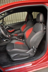 Peugeot 208 GTI www.e-motoring.com
