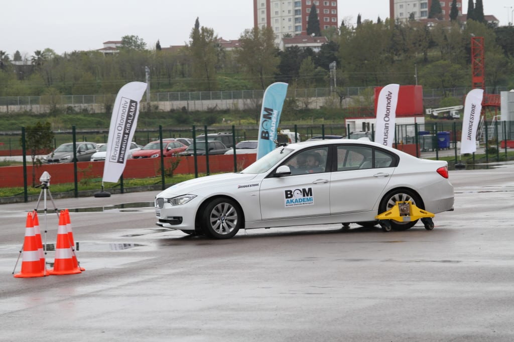 BOM skidcar