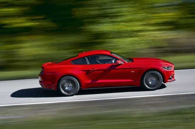 Ford Mustang www.e-motoring.com