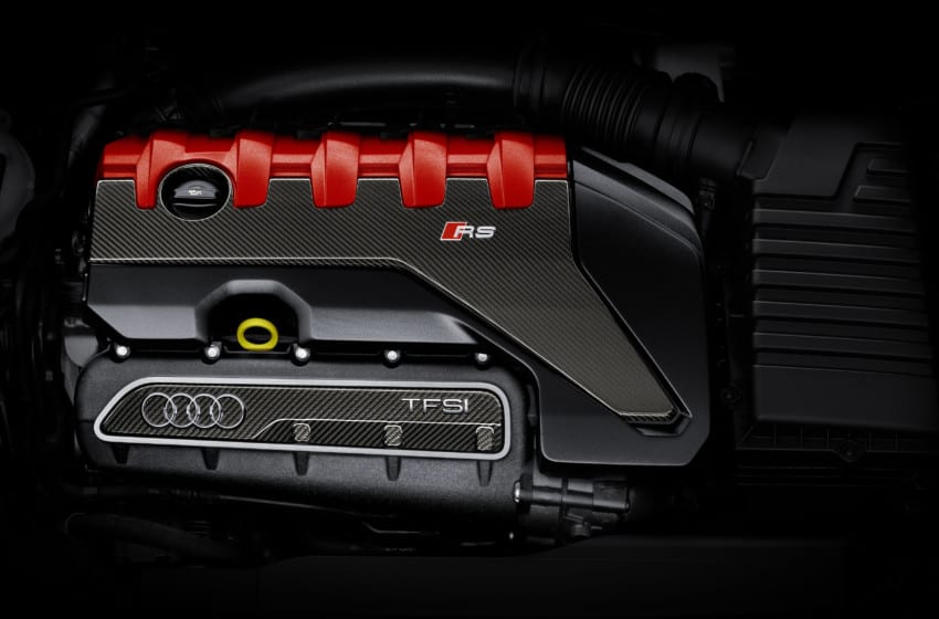  Audi 2,5 litre TFSI Yılın Motoru seçildi