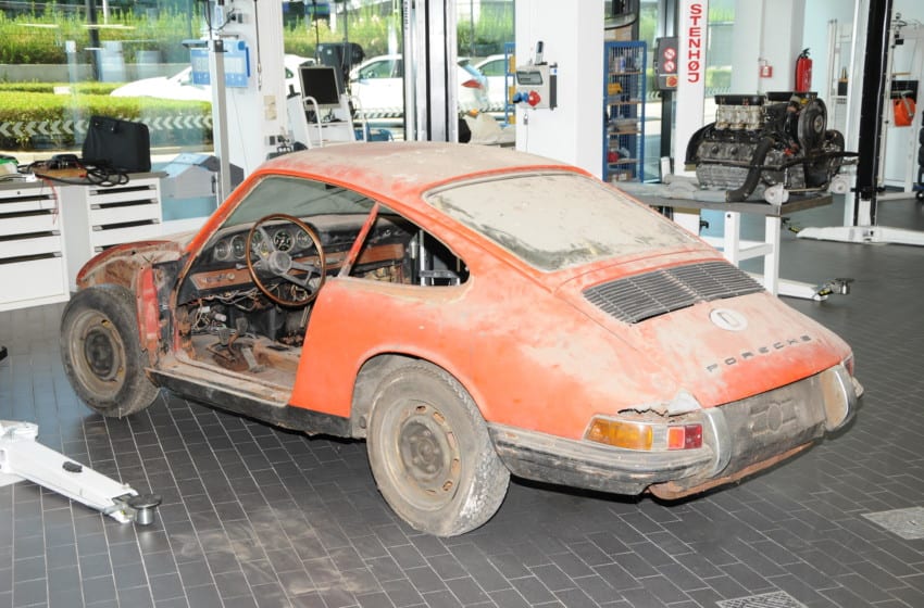  Porsche müzesindeki en eski 911