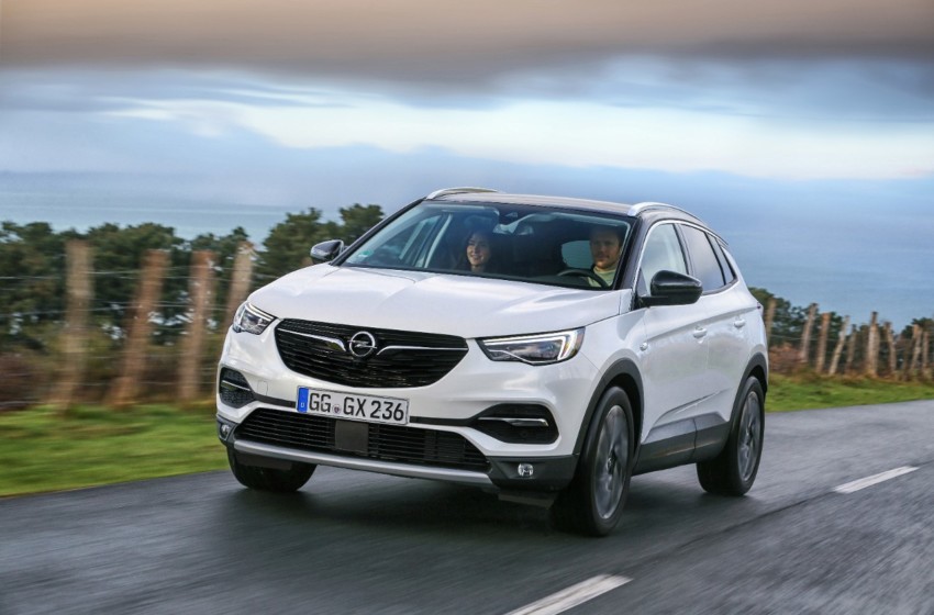  Grandland X’te yeni donanım paketi